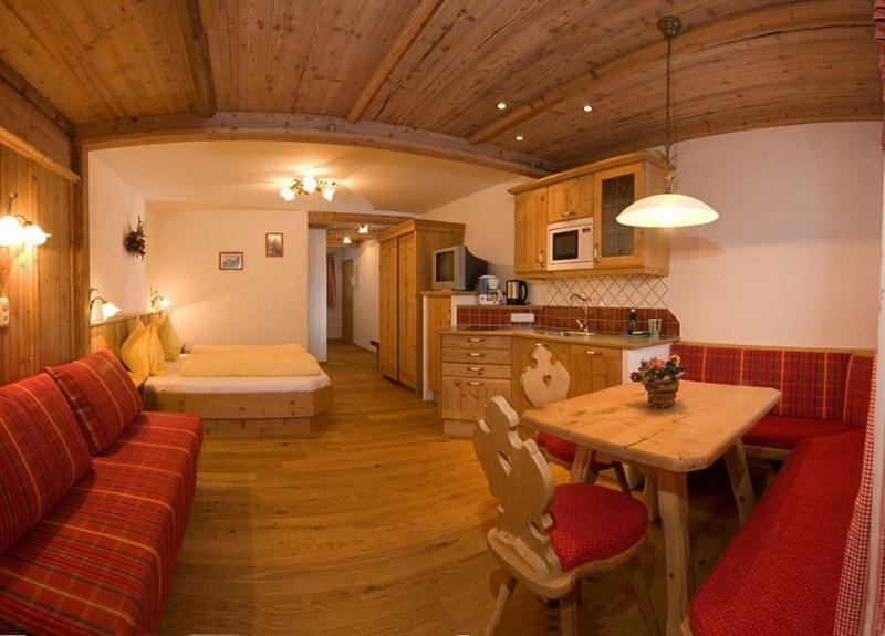 Appartmenthof Aigengut Ferienwohnung Гроссарль Экстерьер фото